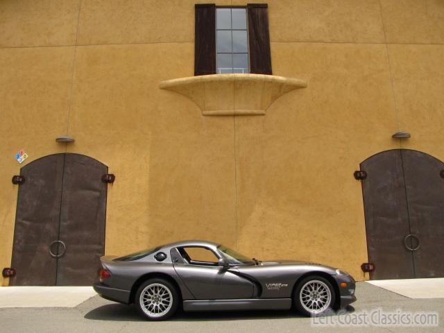 2002-dodge-viper-gts-acr-027.jpg