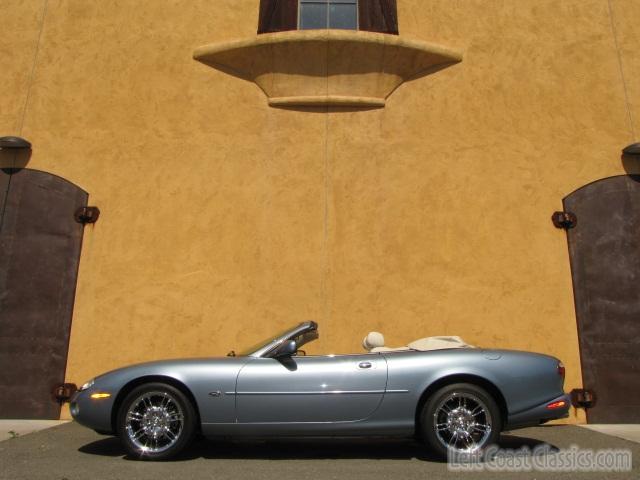 2002-jaguar-xk8-convertible-069.jpg