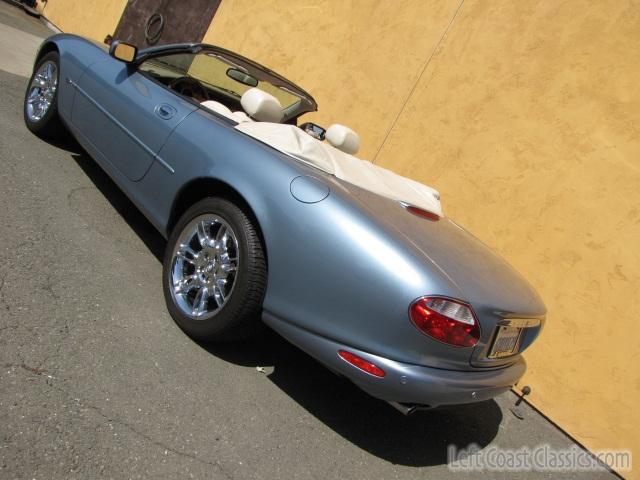 2002-jaguar-xk8-convertible-071.jpg