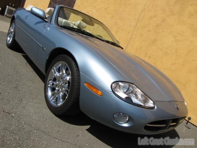 2002-jaguar-xk8-convertible-096.jpg