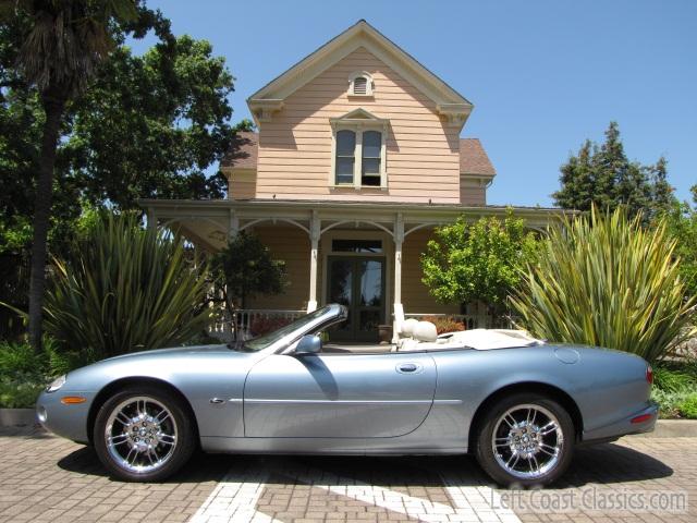 2002-jaguar-xk8-convertible-877.jpg