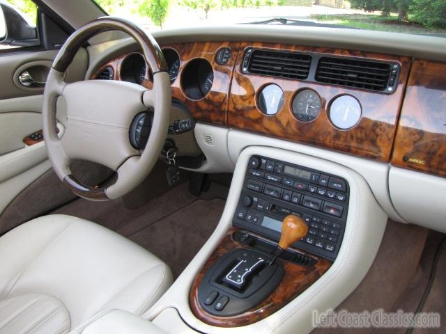2002-jaguar-xk8-convertible-001.jpg