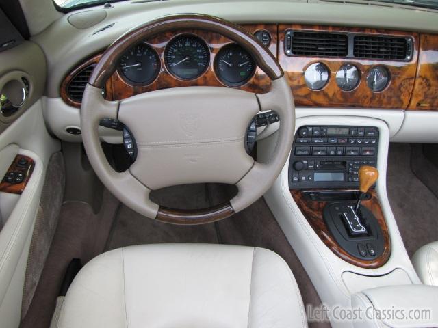 2002-jaguar-xk8-convertible-984.jpg