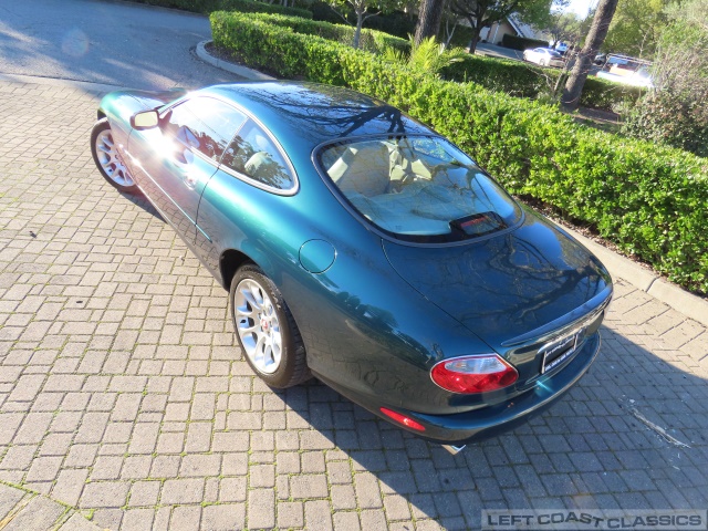 2002-jaguar-xkr-017.jpg