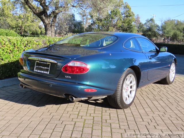 2002-jaguar-xkr-023.jpg