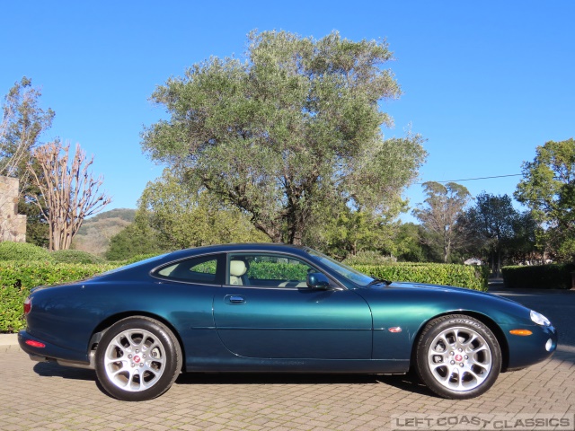 2002-jaguar-xkr-030.jpg