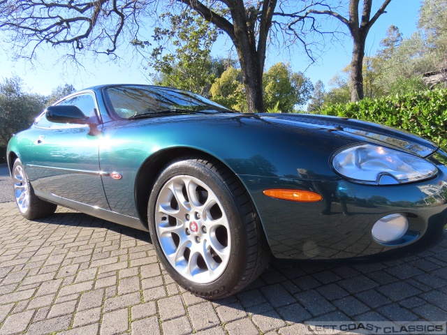 2002-jaguar-xkr-067.jpg