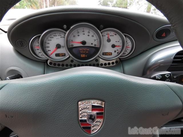 2002-porsche-911-coupe-097.jpg