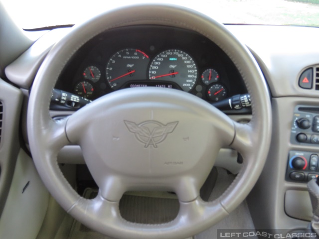 2003-chevy-corvette-c5-coupe-063.jpg