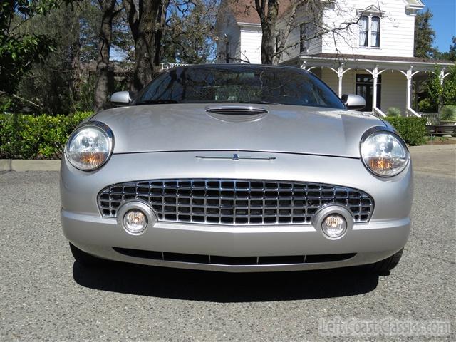 2004-ford-thunderbird-003.jpg