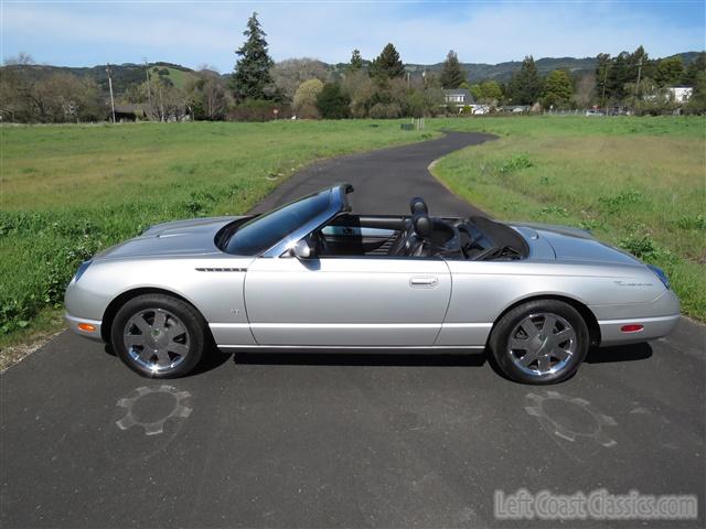 2004-ford-thunderbird-014.jpg