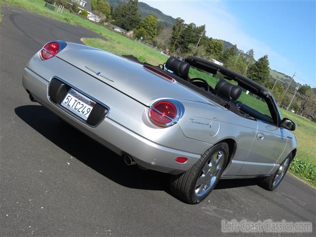 2004-ford-thunderbird-037.jpg