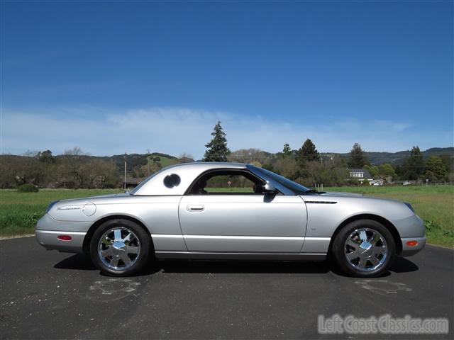 2004-ford-thunderbird-044.jpg