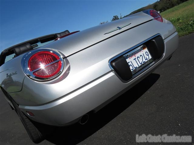 2004-ford-thunderbird-066.jpg