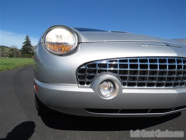 2004-ford-thunderbird-088.jpg