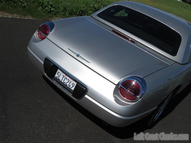 2004-ford-thunderbird-094.jpg