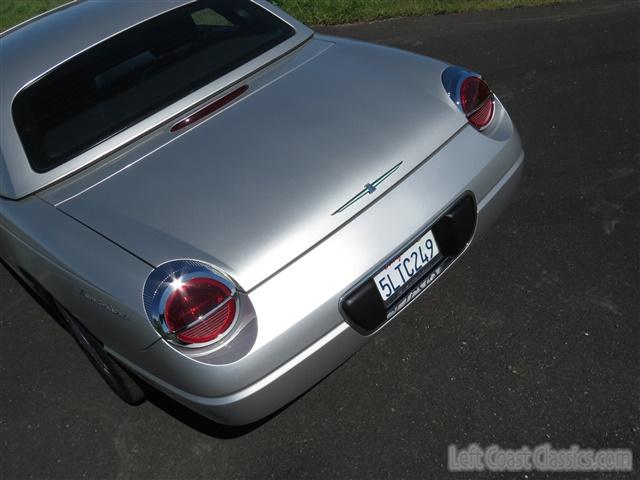 2004-ford-thunderbird-099.jpg