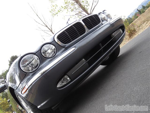 2004-jaguar-xj8-038.jpg