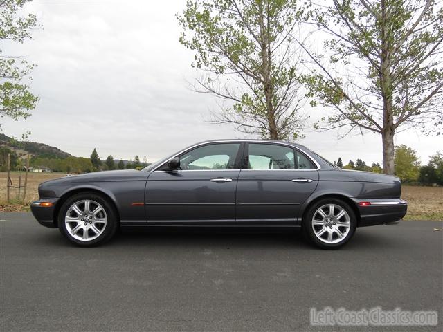 2004-jaguar-xj8-173.jpg