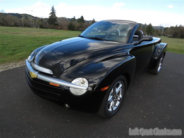 2005-chevrolet-ssr-013.jpg