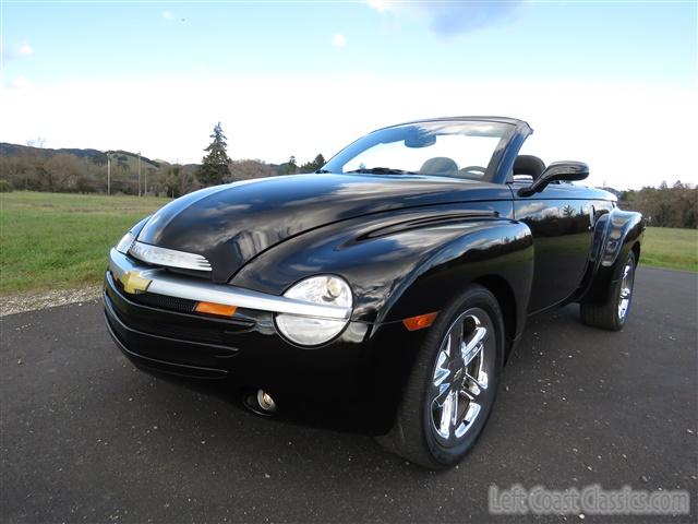 2005-chevrolet-ssr-014.jpg