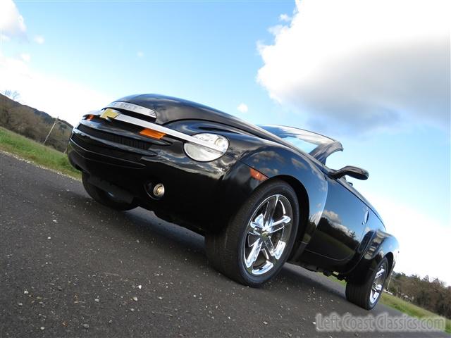 2005-chevrolet-ssr-018.jpg