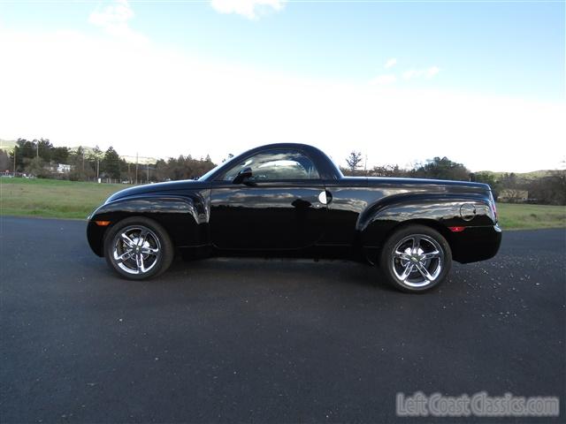 2005-chevrolet-ssr-023.jpg