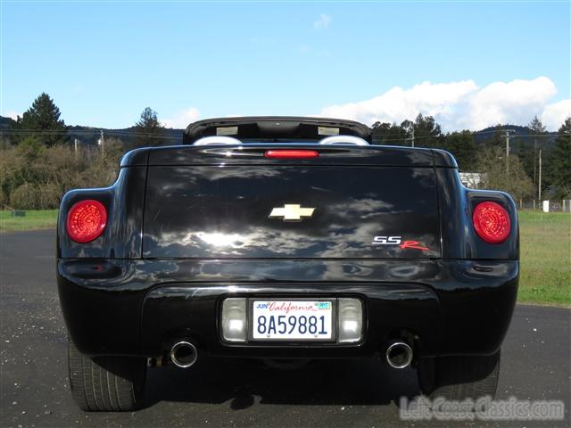 2005-chevrolet-ssr-037.jpg