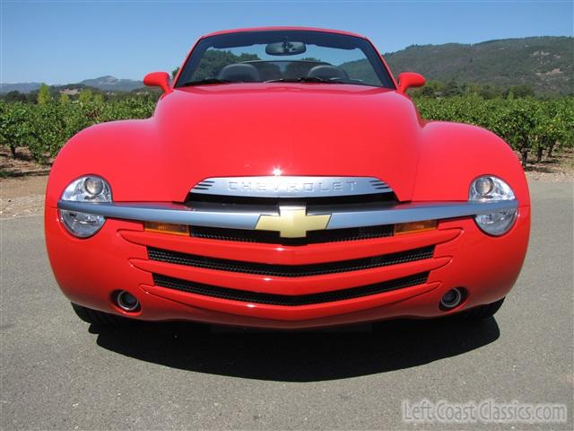 2005-chevy-ssr-002.jpg