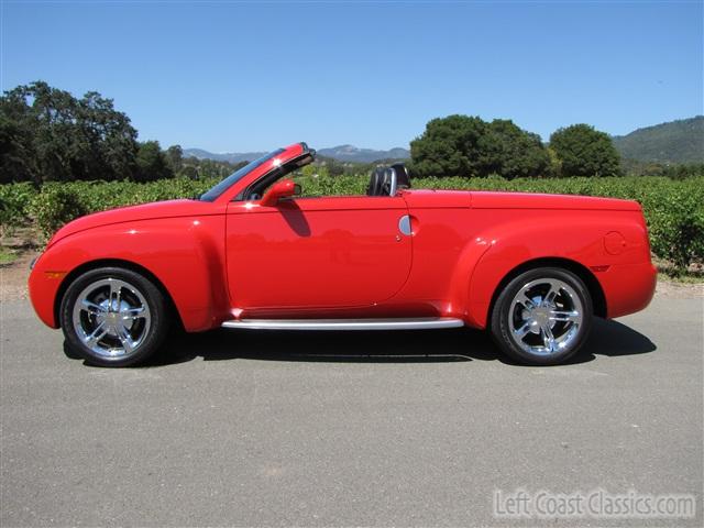 2005-chevy-ssr-007.jpg