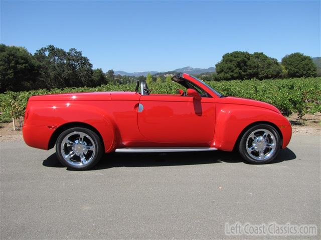 2005-chevy-ssr-019.jpg