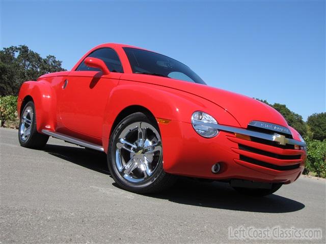 2005-chevy-ssr-024.jpg