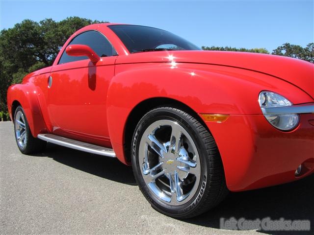 2005-chevy-ssr-029.jpg