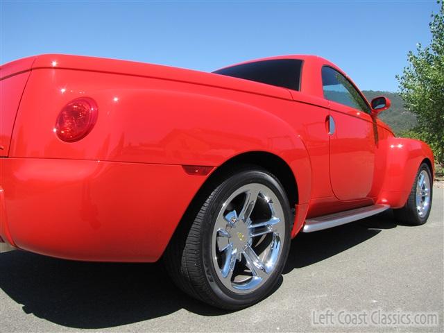 2005-chevy-ssr-030.jpg