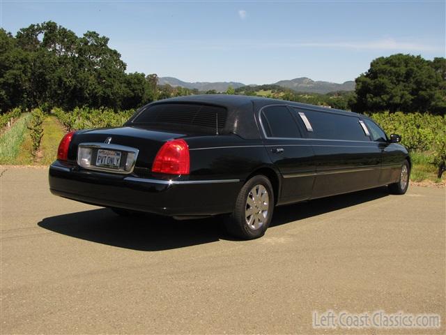 2005-lincoln-krystal-koach-limousine-013.jpg