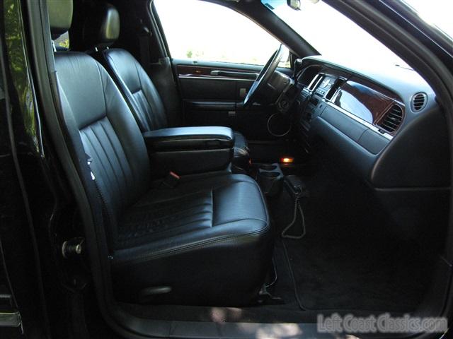 2005-lincoln-krystal-koach-limousine-051.jpg