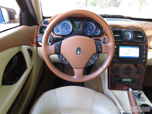 2005-maserati-quattroporte-079.jpg