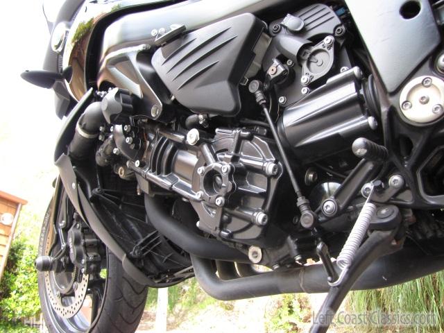 2006-bmw-k1200r-020.jpg