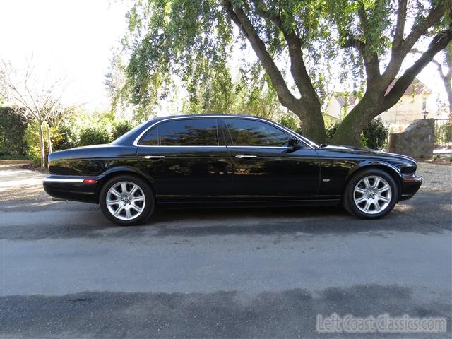 2006-jaguar-xj8l-black-030.jpg