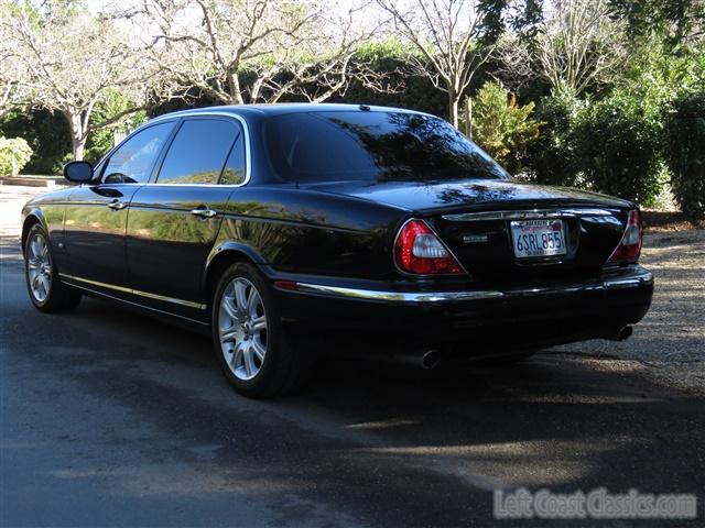 2006-jaguar-xj8l-black-174.jpg