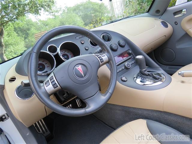 2007-pontiac-solstice-convertible-119.jpg