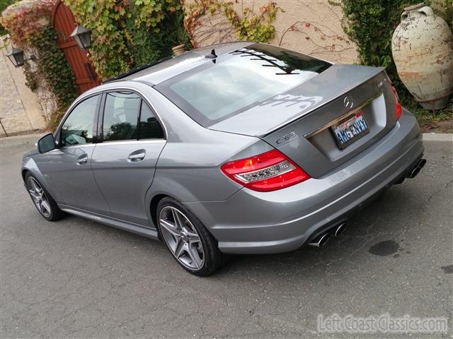 2009-mercedes-amg-c63-012.jpg