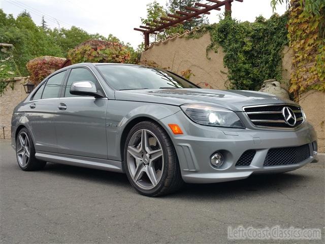 2009-mercedes-amg-c63-020.jpg