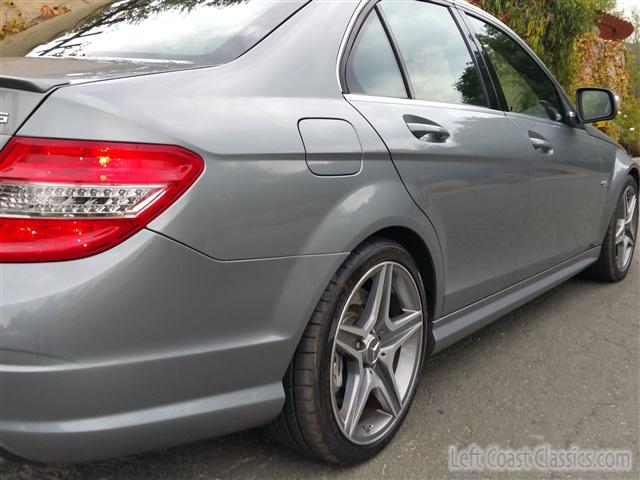 2009-mercedes-amg-c63-035.jpg