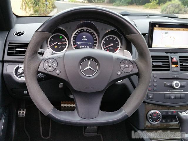 2009-mercedes-amg-c63-065.jpg