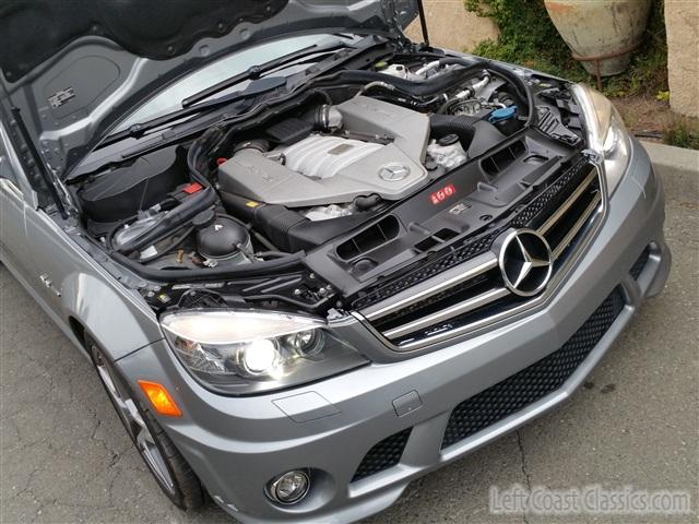 2009-mercedes-amg-c63-102.jpg