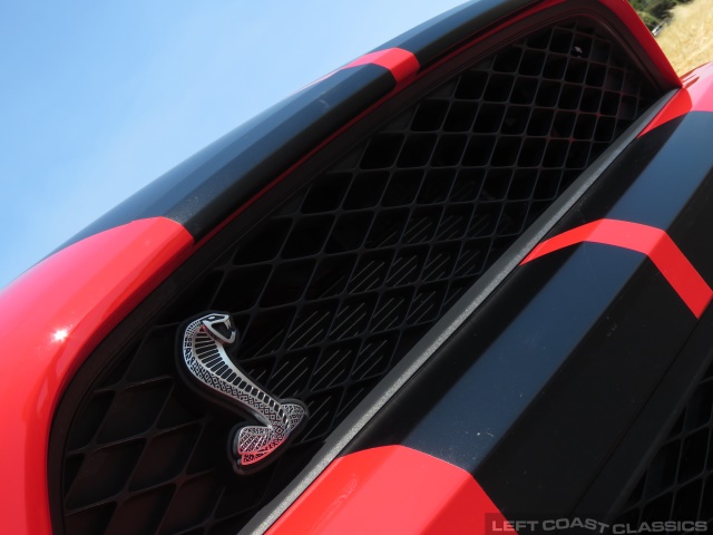 2010-ford-shelby-gt500-047.jpg