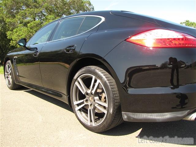 2010-porsche-panamera-s-028.jpg