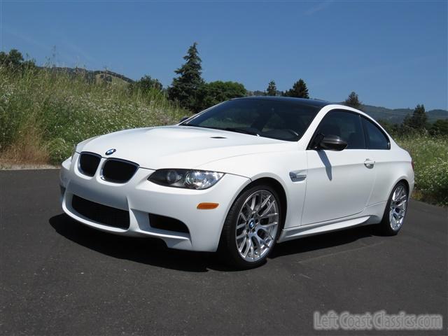 2011-bmw-m3-013.jpg