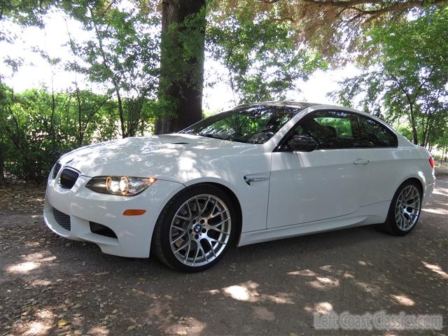 2011-bmw-m3-020.jpg